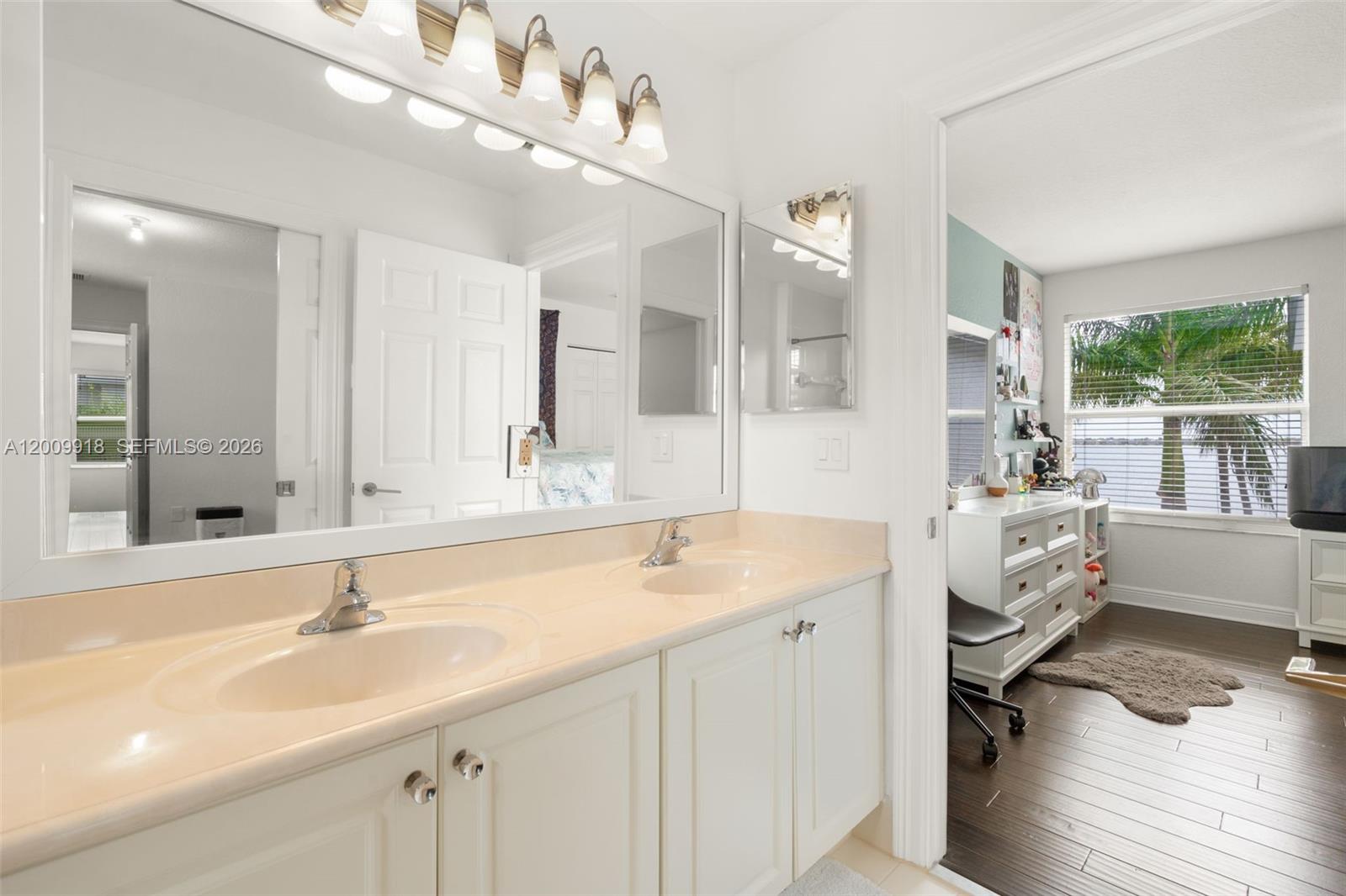 SUNSET FALLS PLAT 1 - Residential