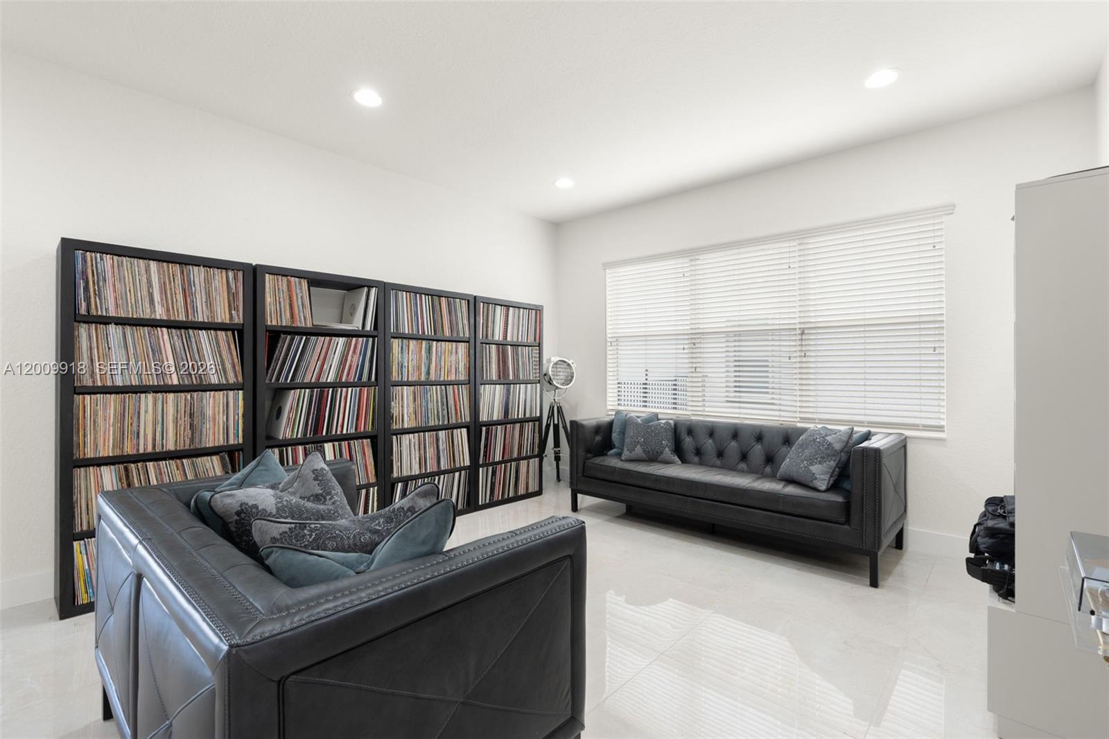 SUNSET FALLS PLAT 1 - Residential