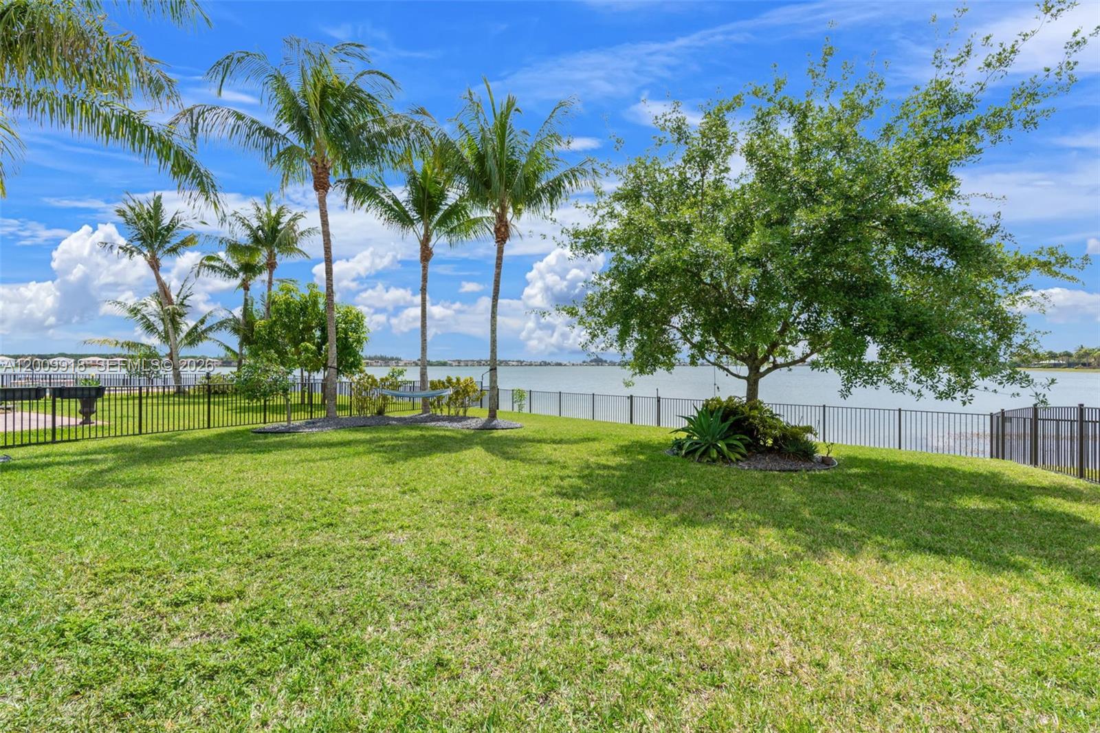 SUNSET FALLS PLAT 1 - Residential