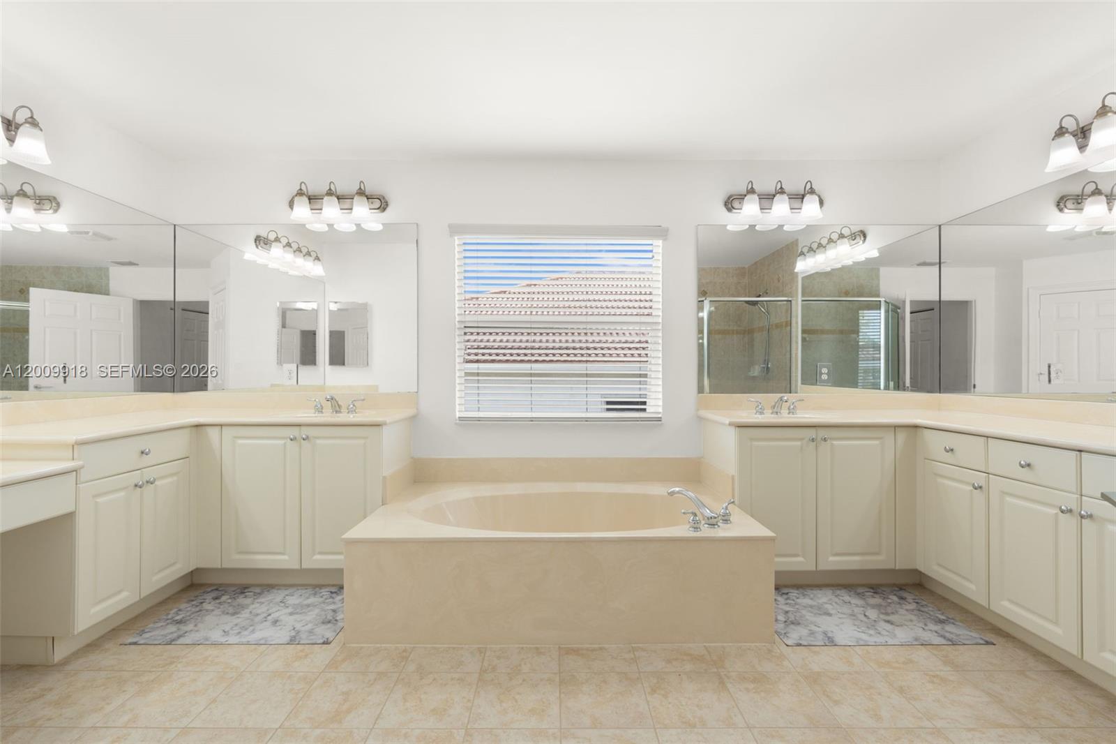 SUNSET FALLS PLAT 1 - Residential