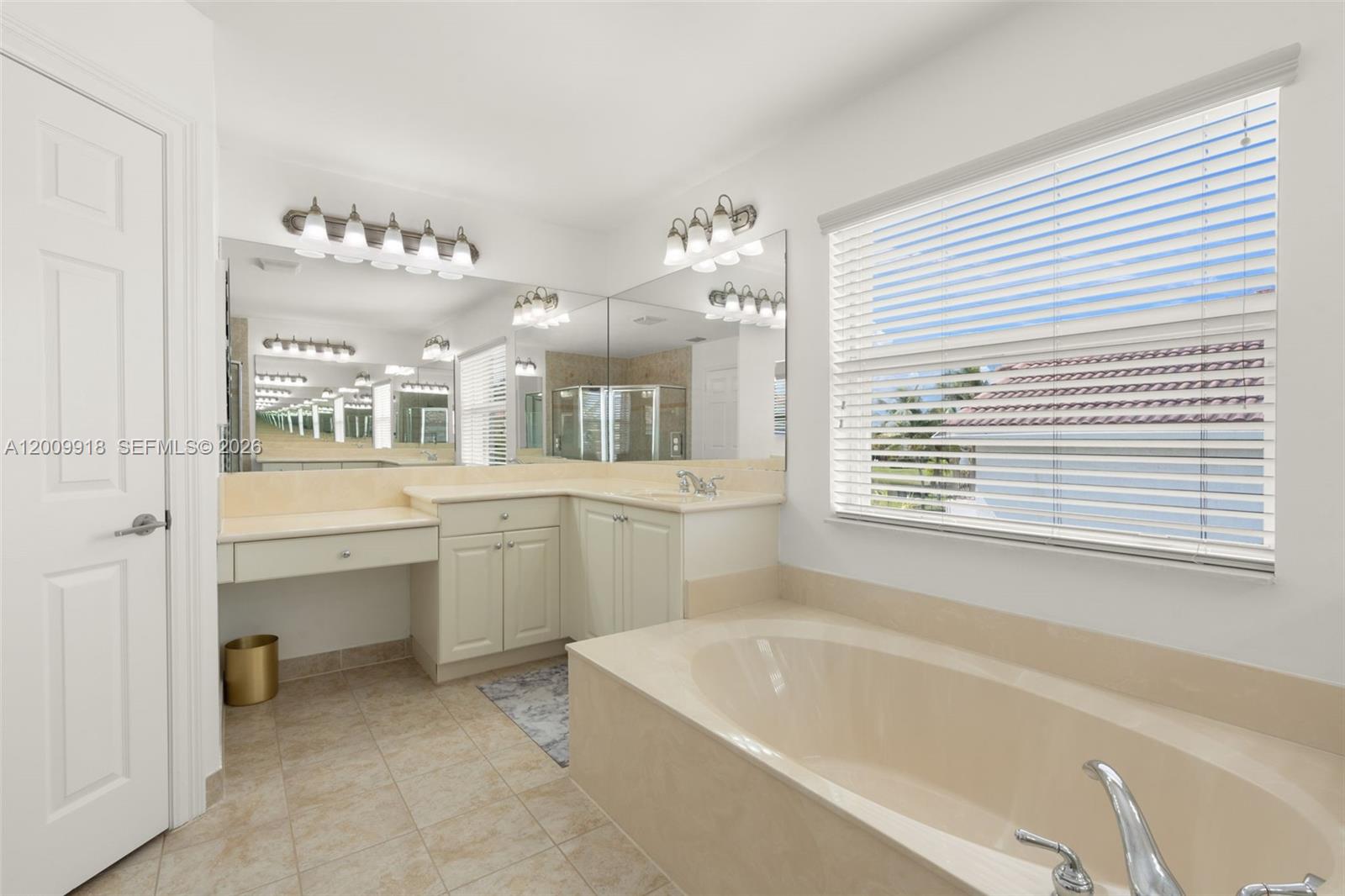 SUNSET FALLS PLAT 1 - Residential