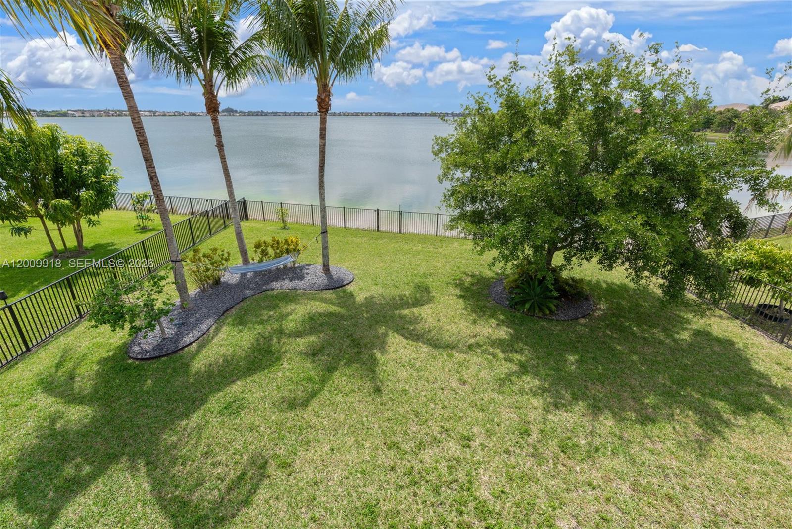 SUNSET FALLS PLAT 1 - Residential