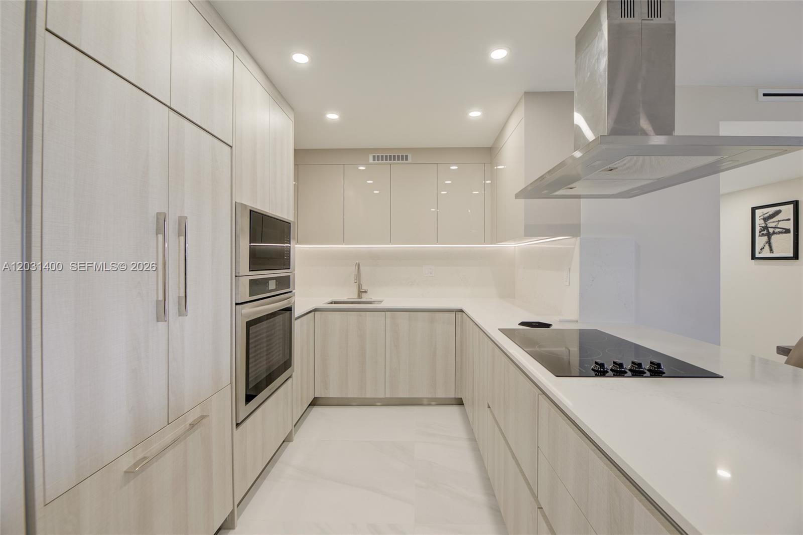 600 Three Islands Blvd 403