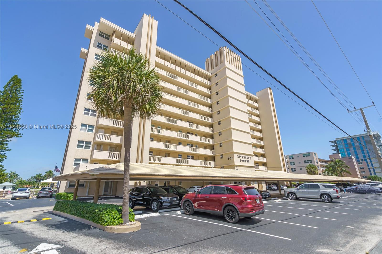 303 N Riverside Dr 1001