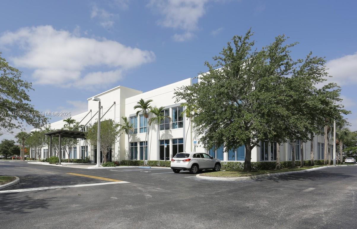 For Lease. $2,000 per month. All Inclusive
Impressive two-story office building with 45,997 square feet of space in Pembroke Pines, FL. Providing ample room for a wide range of commercial purposes. The property also includes ample parking spaces for employees and clients, as well as well-maintained landscaping and outdoor areas for reflection.
Located in a prime location in Pembroke Pines, this office building is easily accessible to I-75 via Sheridan St, and is just minutes from numerous restaurants, shops, and other amenities such as the Coquina Plaza, a Publix-anchored shopping center. Overall, this property represents an excellent opportunity for businesses looking to establish or expand their operations in a thriving and growing area.