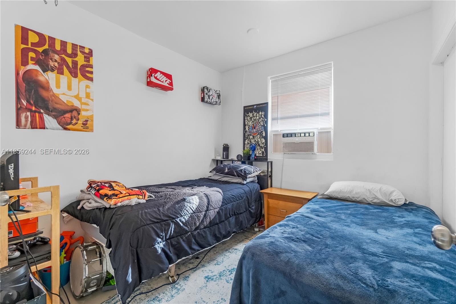 HOLLYWOOD PARK - Residential Income