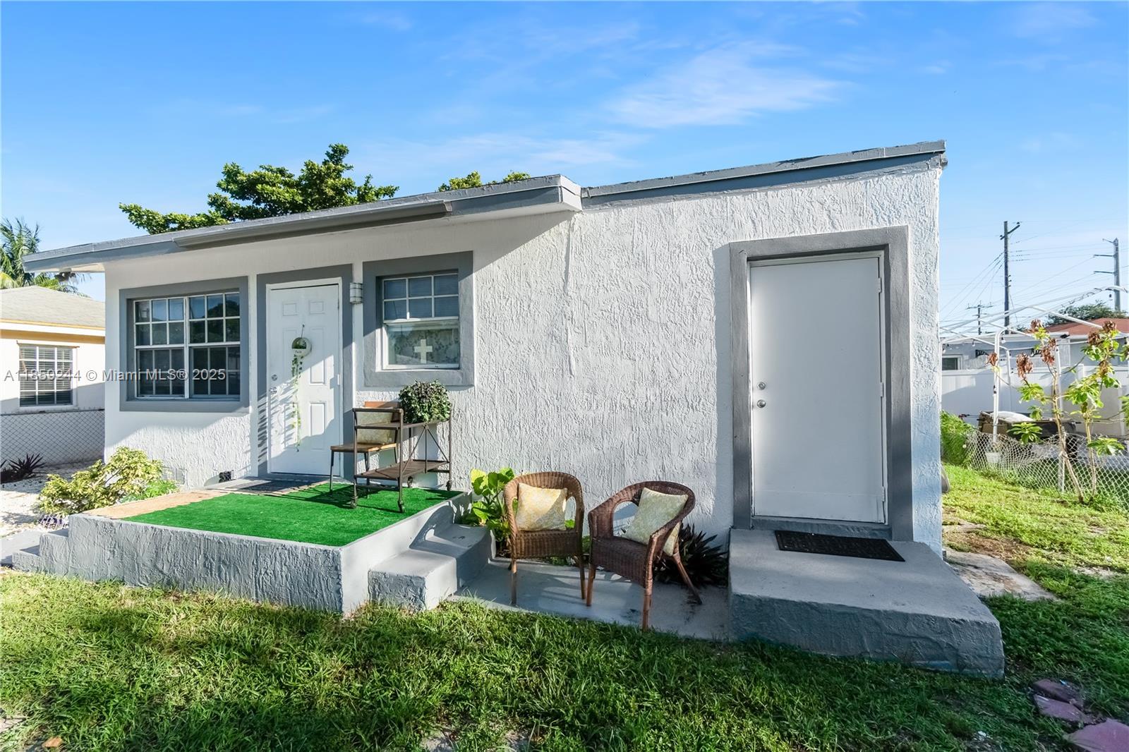 HOLLYWOOD PARK - Residential Income