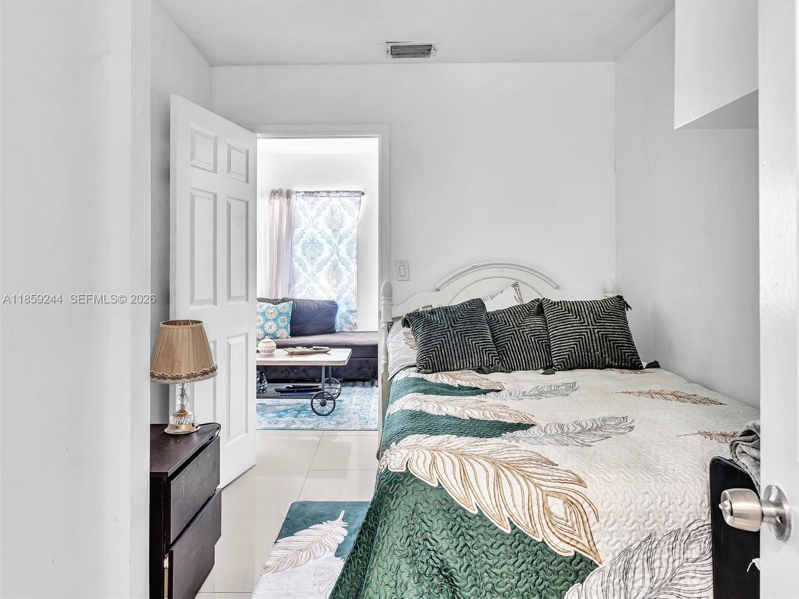 HOLLYWOOD PARK - Residential Income