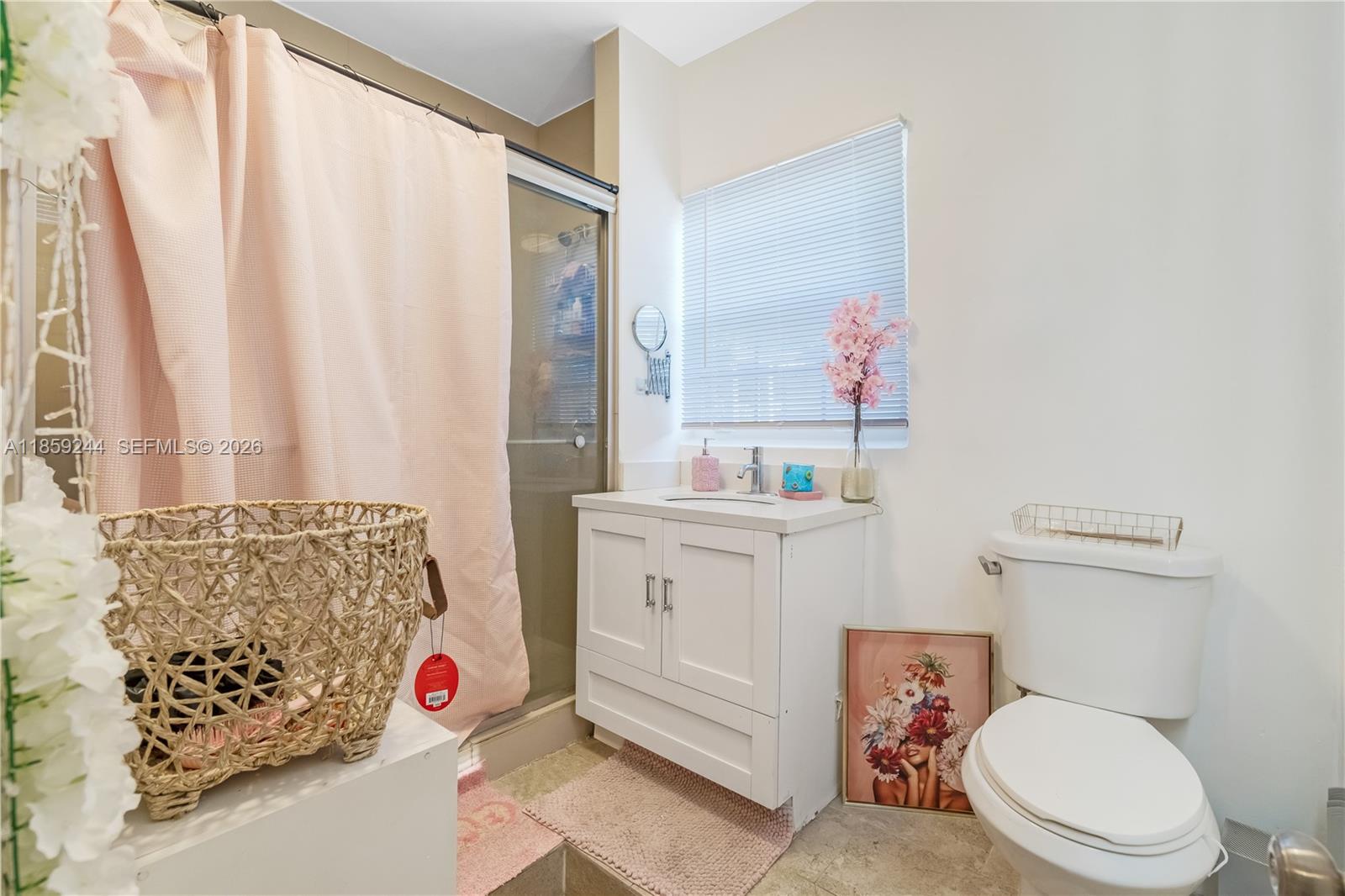 HOLLYWOOD PARK - Residential Income