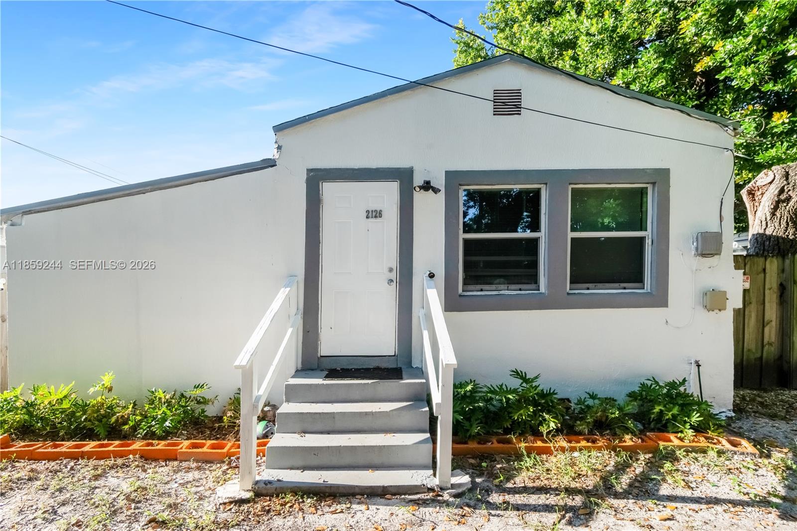 HOLLYWOOD PARK - Residential Income