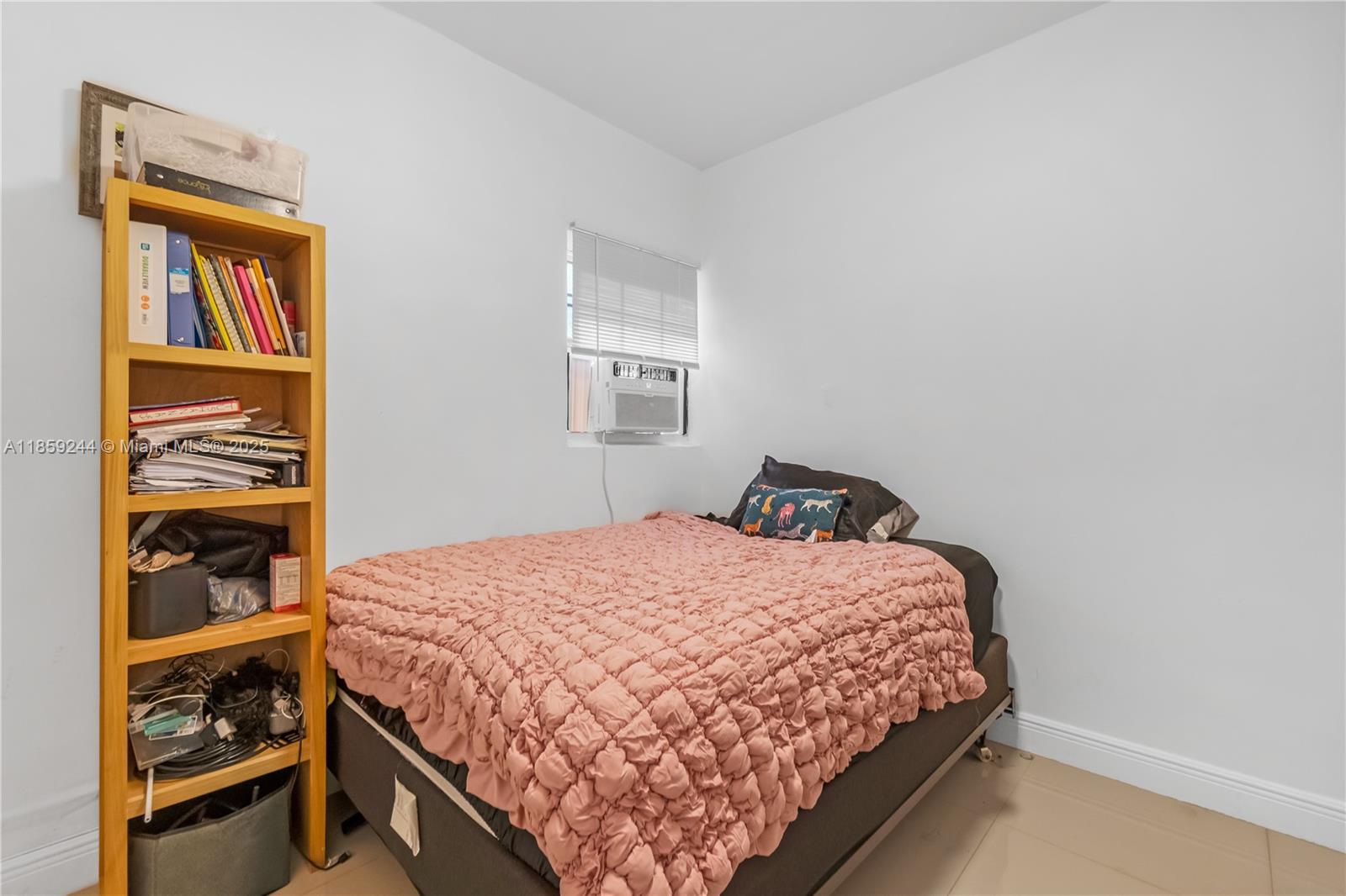 HOLLYWOOD PARK - Residential Income