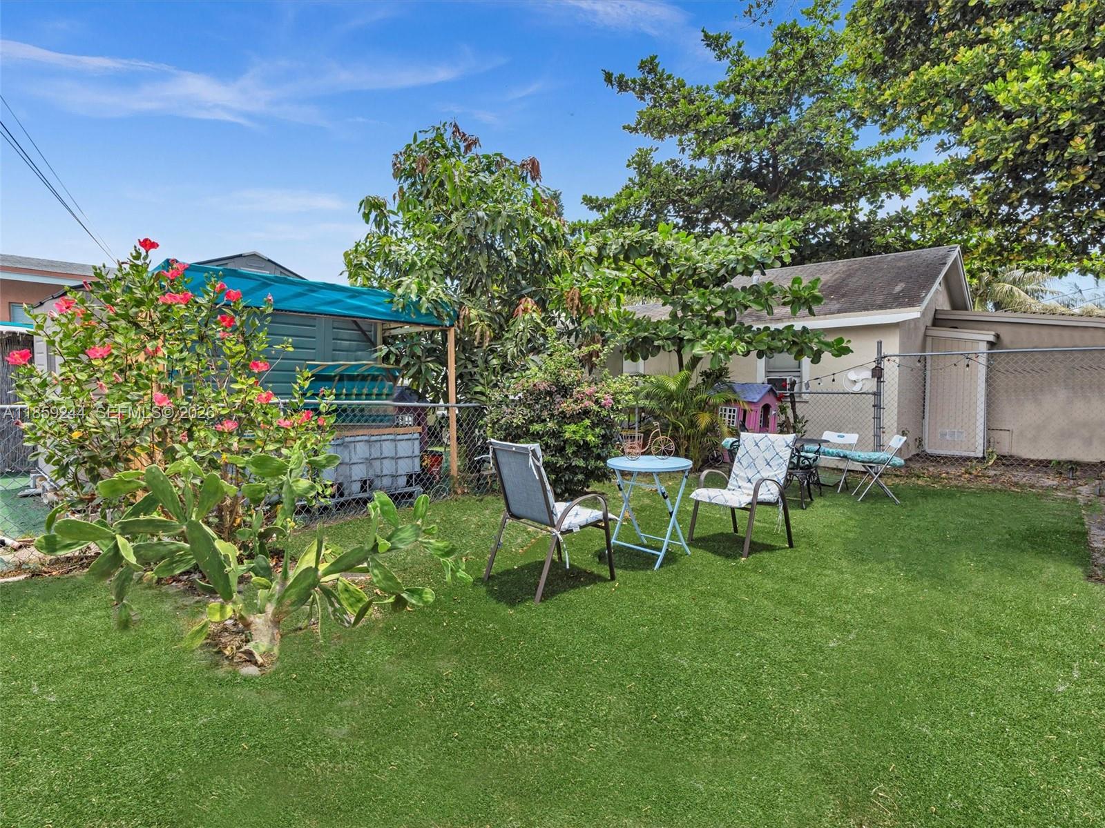 HOLLYWOOD PARK - Residential Income