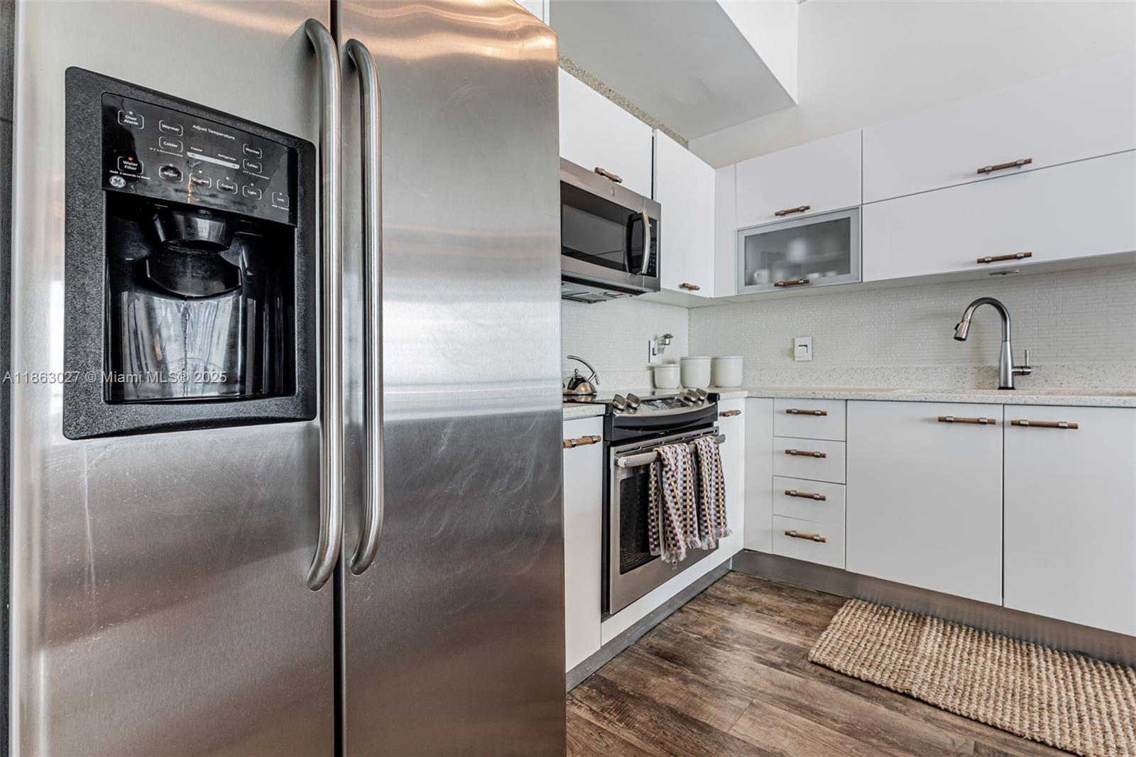 THE LOFT DOWNTOWN II COND - Residential