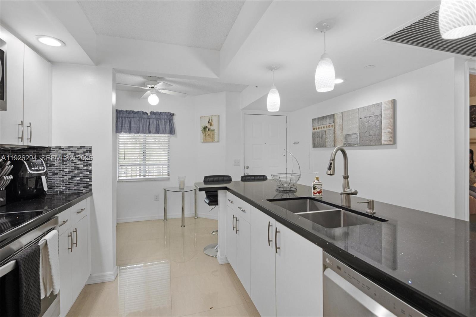 SUFFOLK AT CENTURY VILLAG - Residential