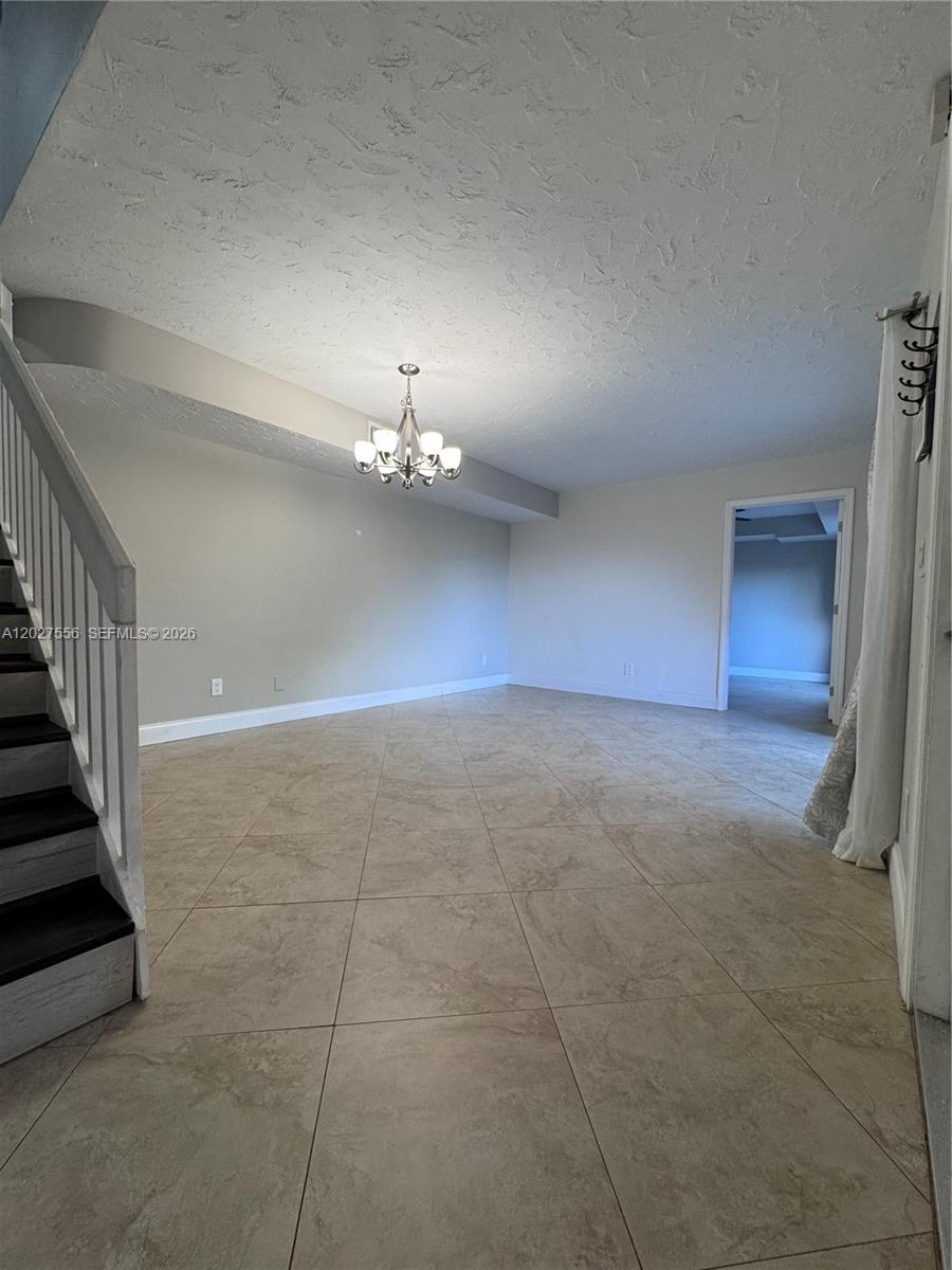 1532 W Harmony Lake Cir