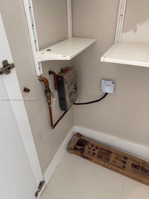 EDEN ISLES CONDO # 4 - Residential