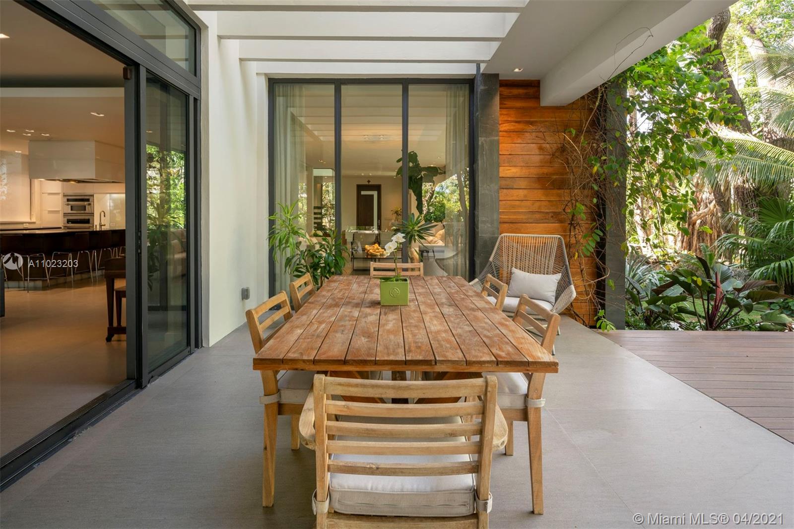 BRICKELLS FLAGLER - Residential