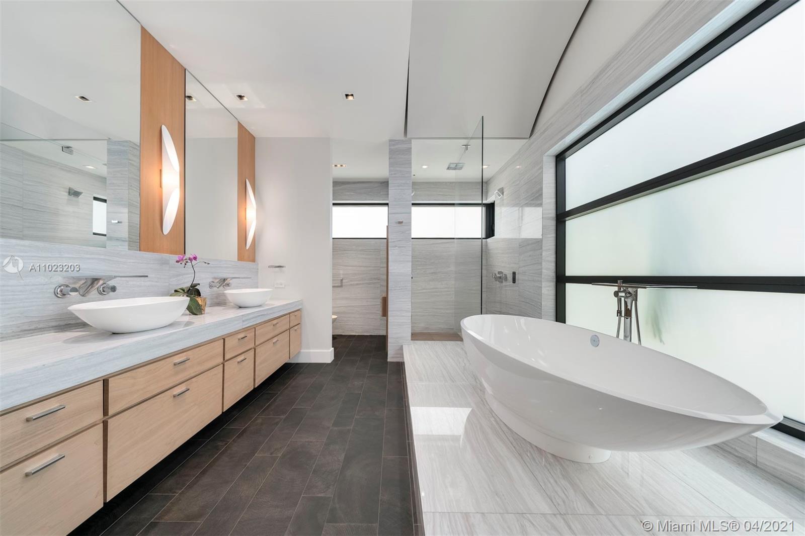 BRICKELLS FLAGLER - Residential