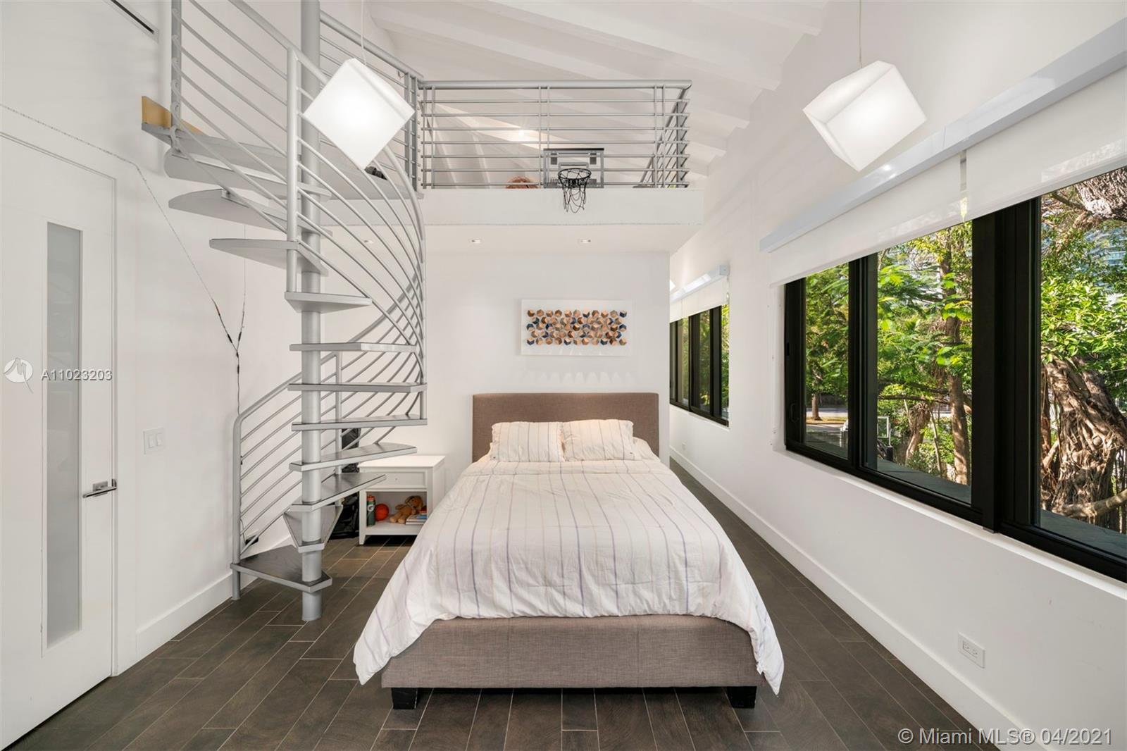 BRICKELLS FLAGLER - Residential