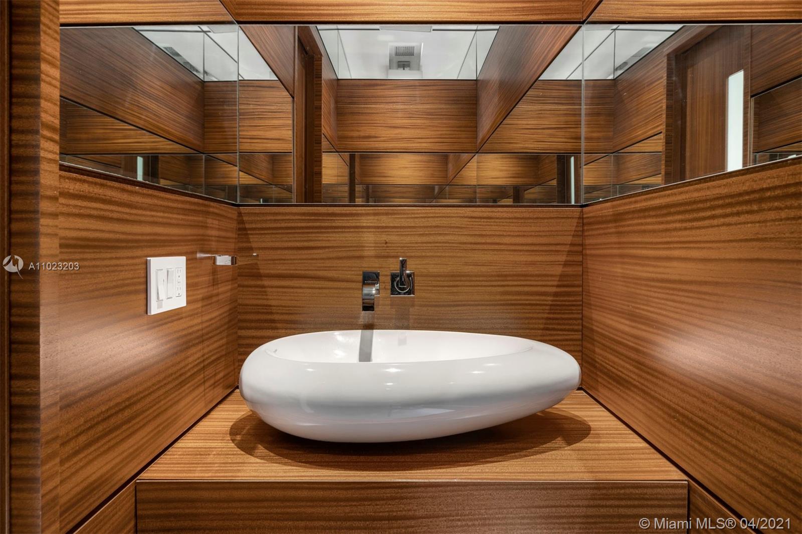 BRICKELLS FLAGLER - Residential