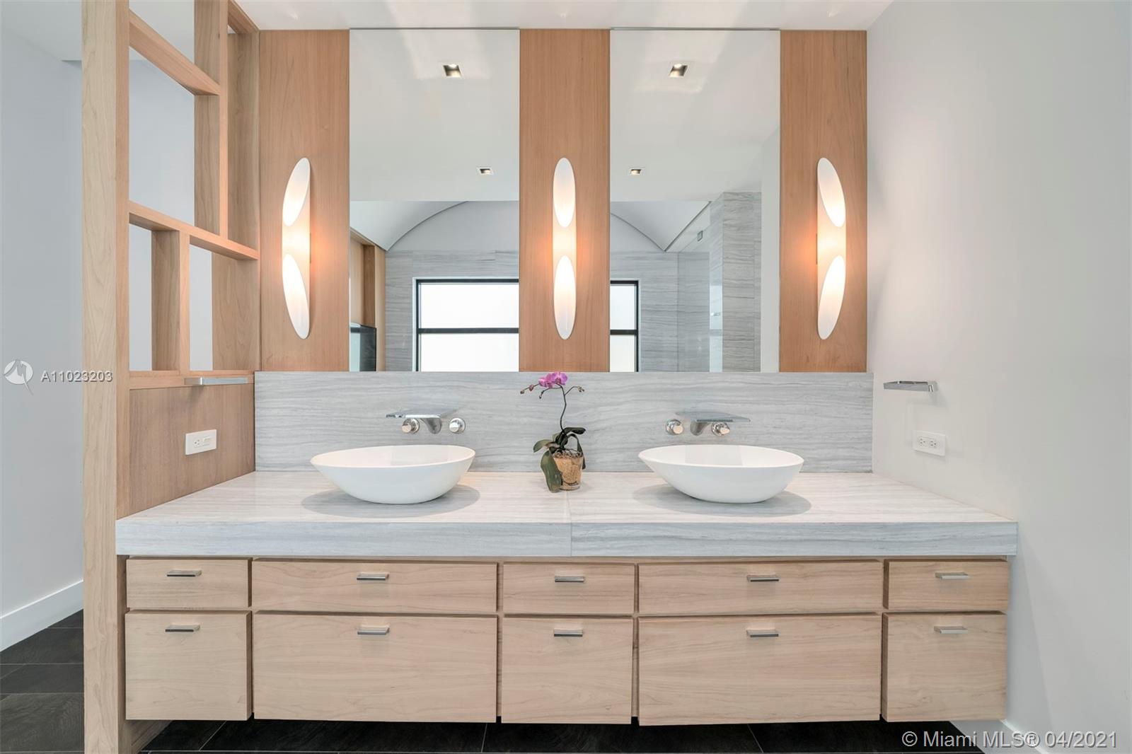 BRICKELLS FLAGLER - Residential