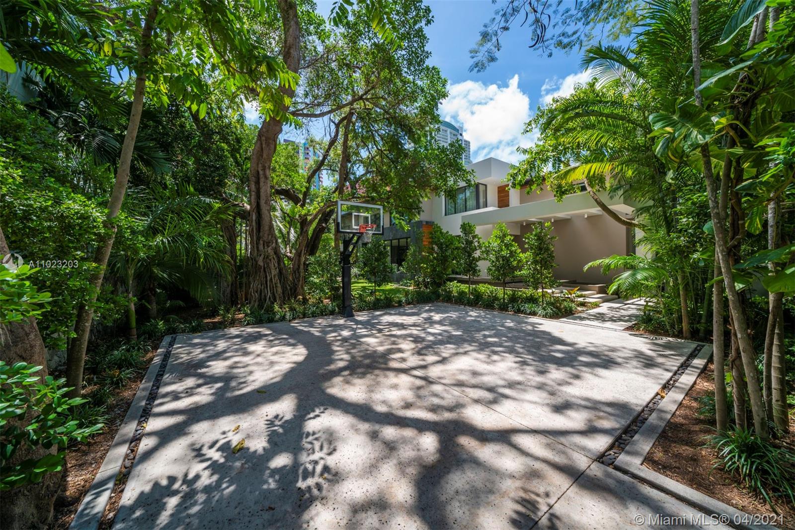 BRICKELLS FLAGLER - Residential