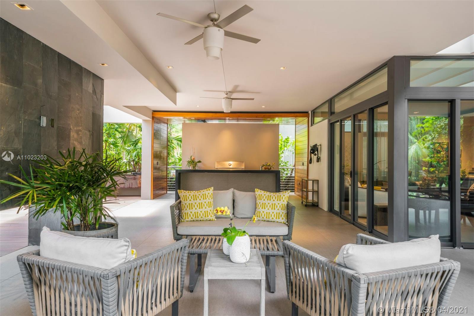 BRICKELLS FLAGLER - Residential