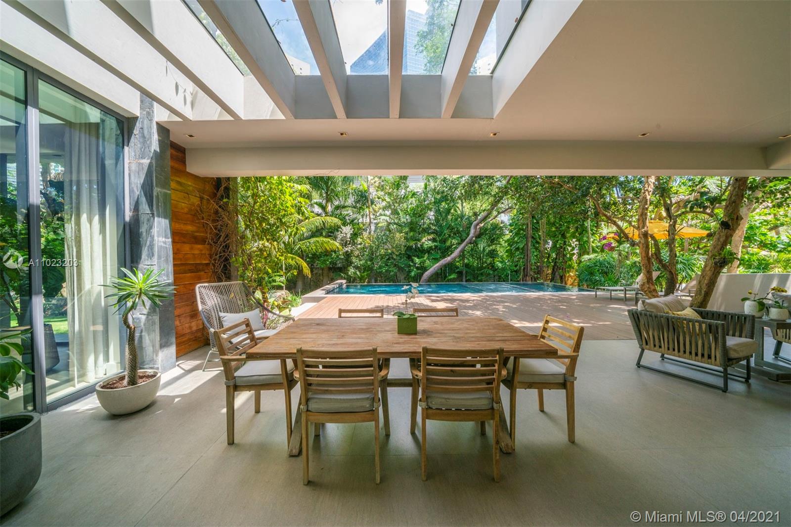 BRICKELLS FLAGLER - Residential