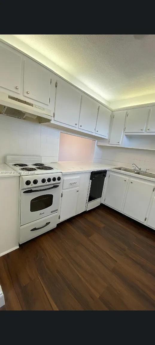 LAKE CLARKE GARDENS CONDO - Residential Lease