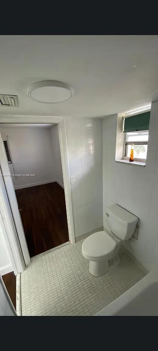 LAKE CLARKE GARDENS CONDO - Residential Lease