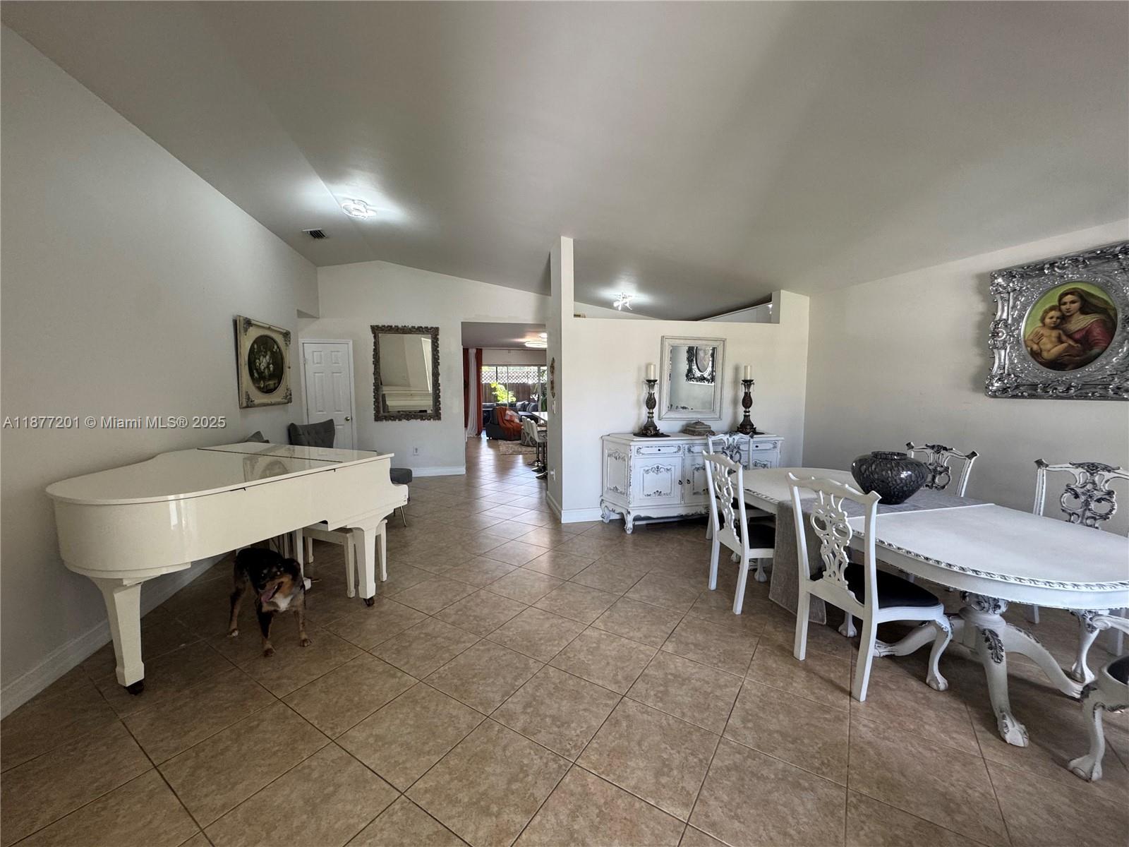ISLAS CANARIAS HOMES - Residential