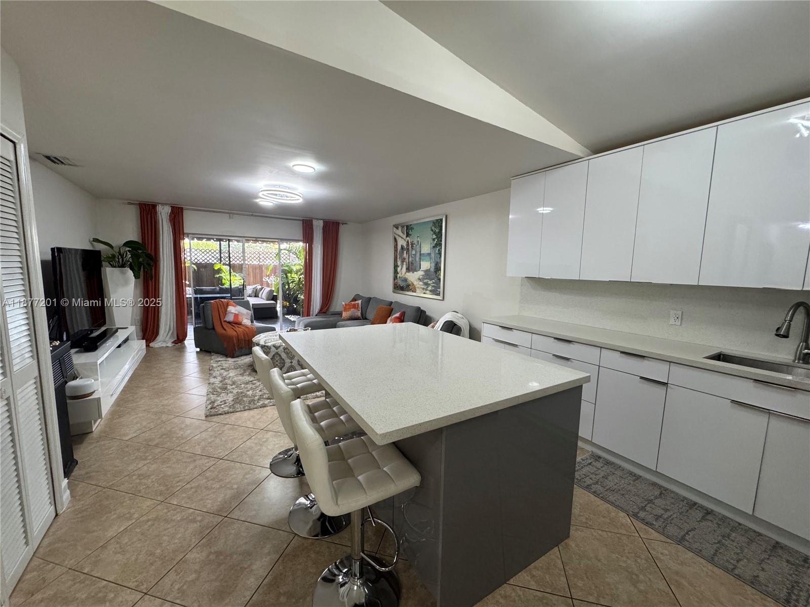ISLAS CANARIAS HOMES - Residential