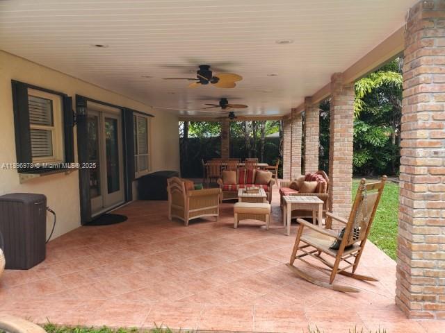 LINDGREN WEST - Residential