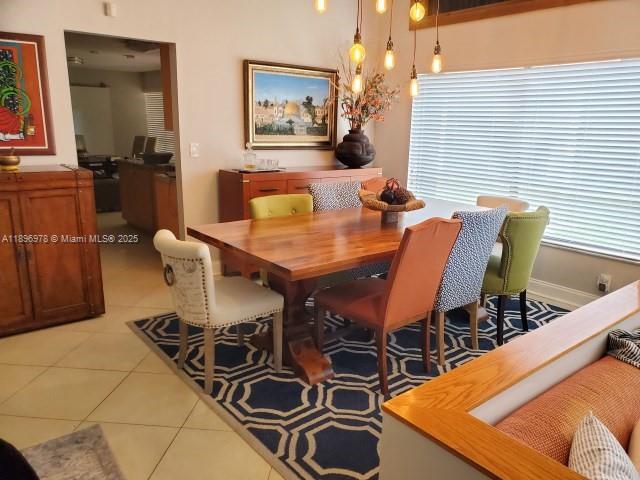 LINDGREN WEST - Residential