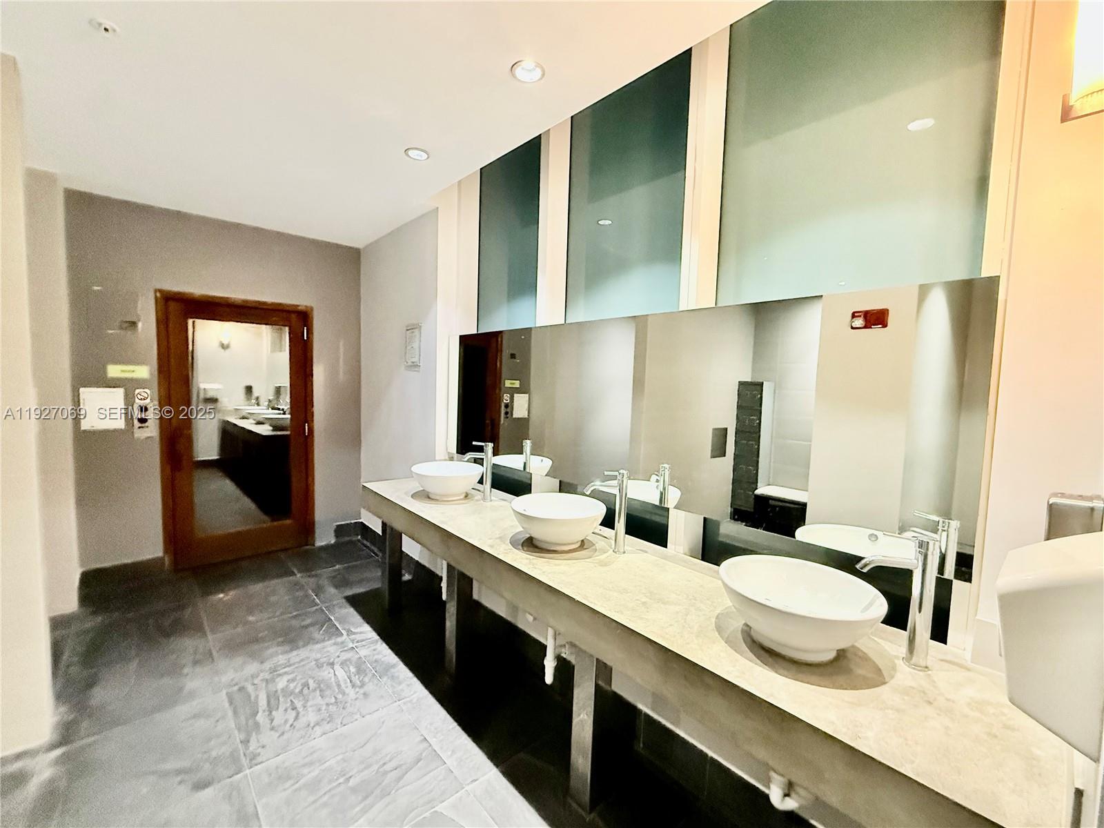 LOFT DOWNTOWN II COND - Residential