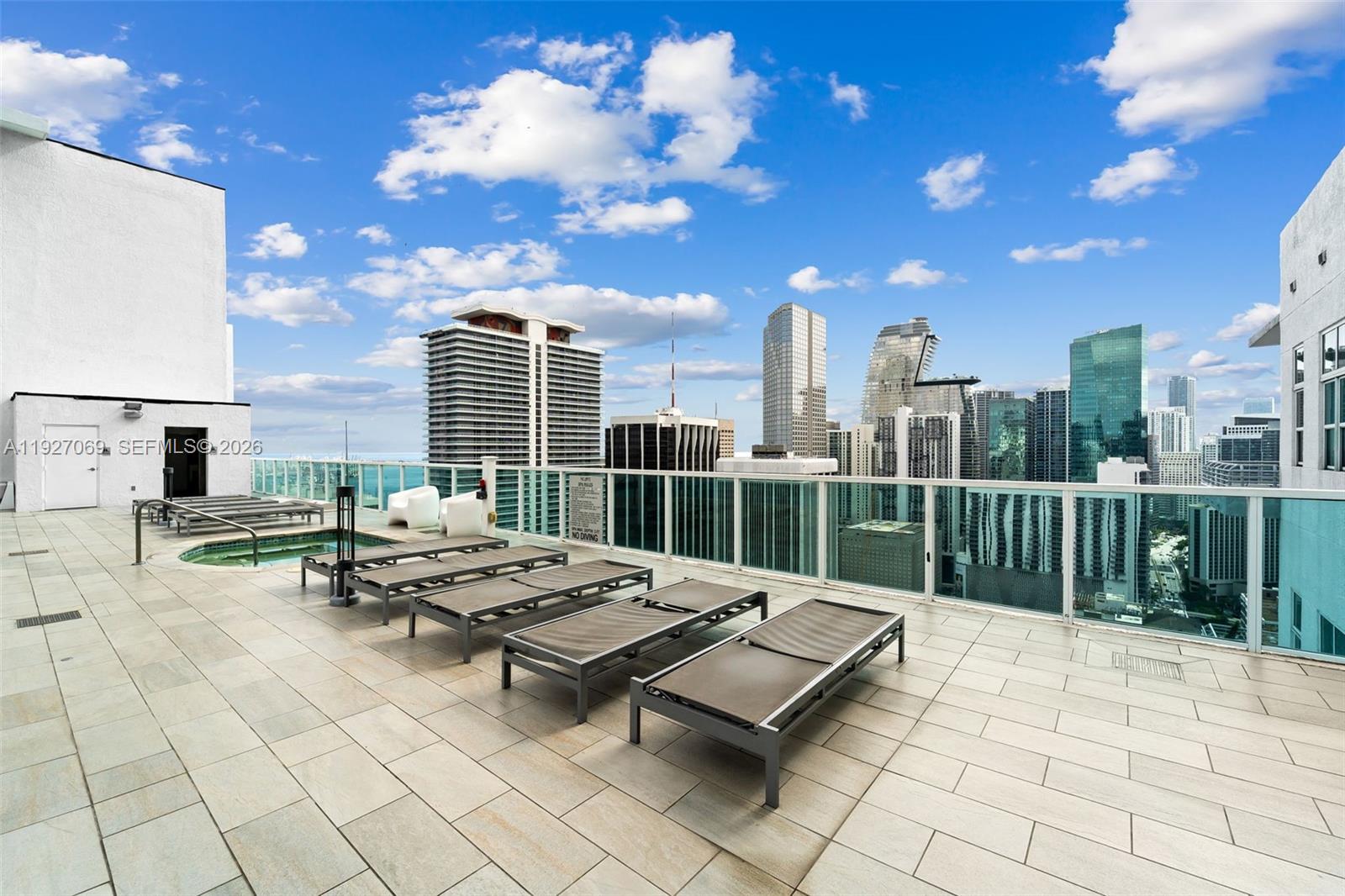 LOFT DOWNTOWN II COND - Residential