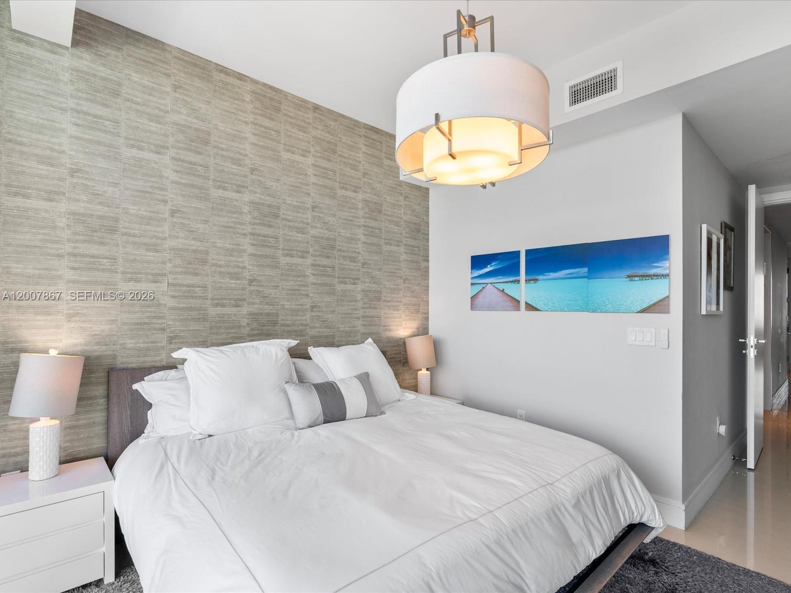 ECHO CONDO - Residential