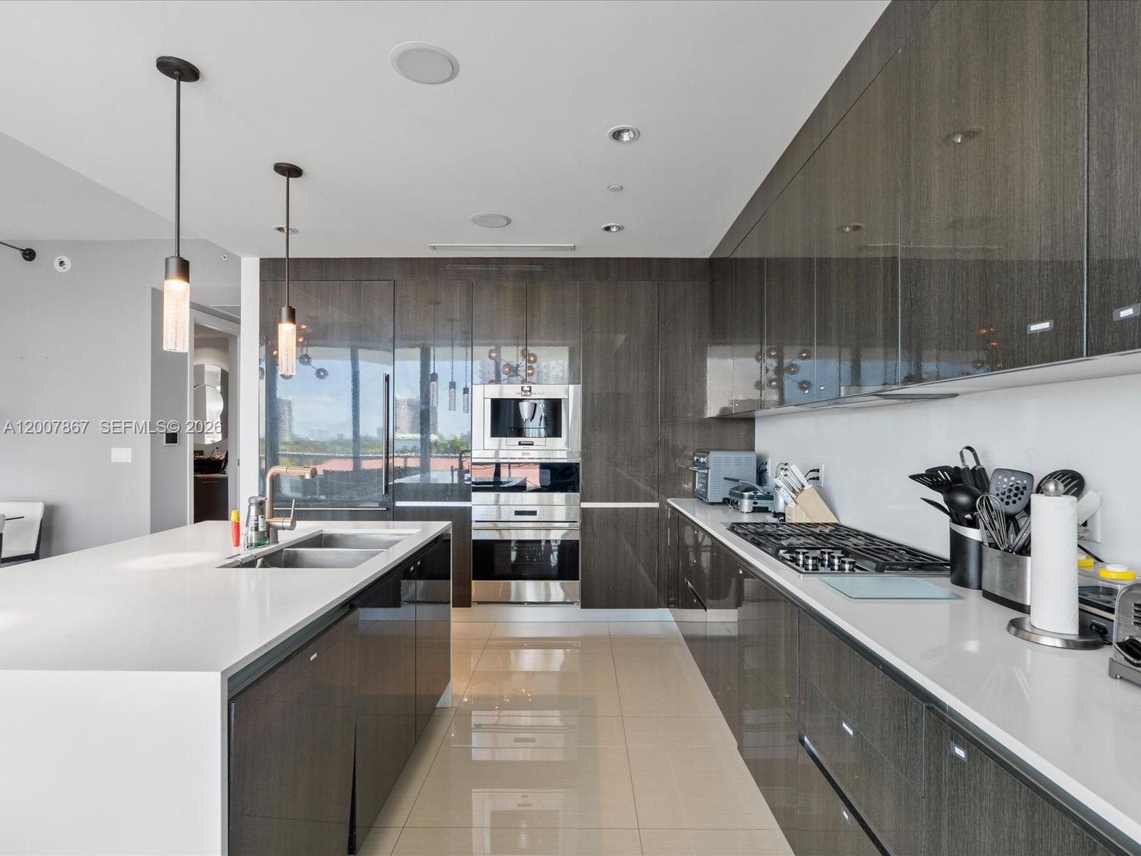 ECHO CONDO - Residential