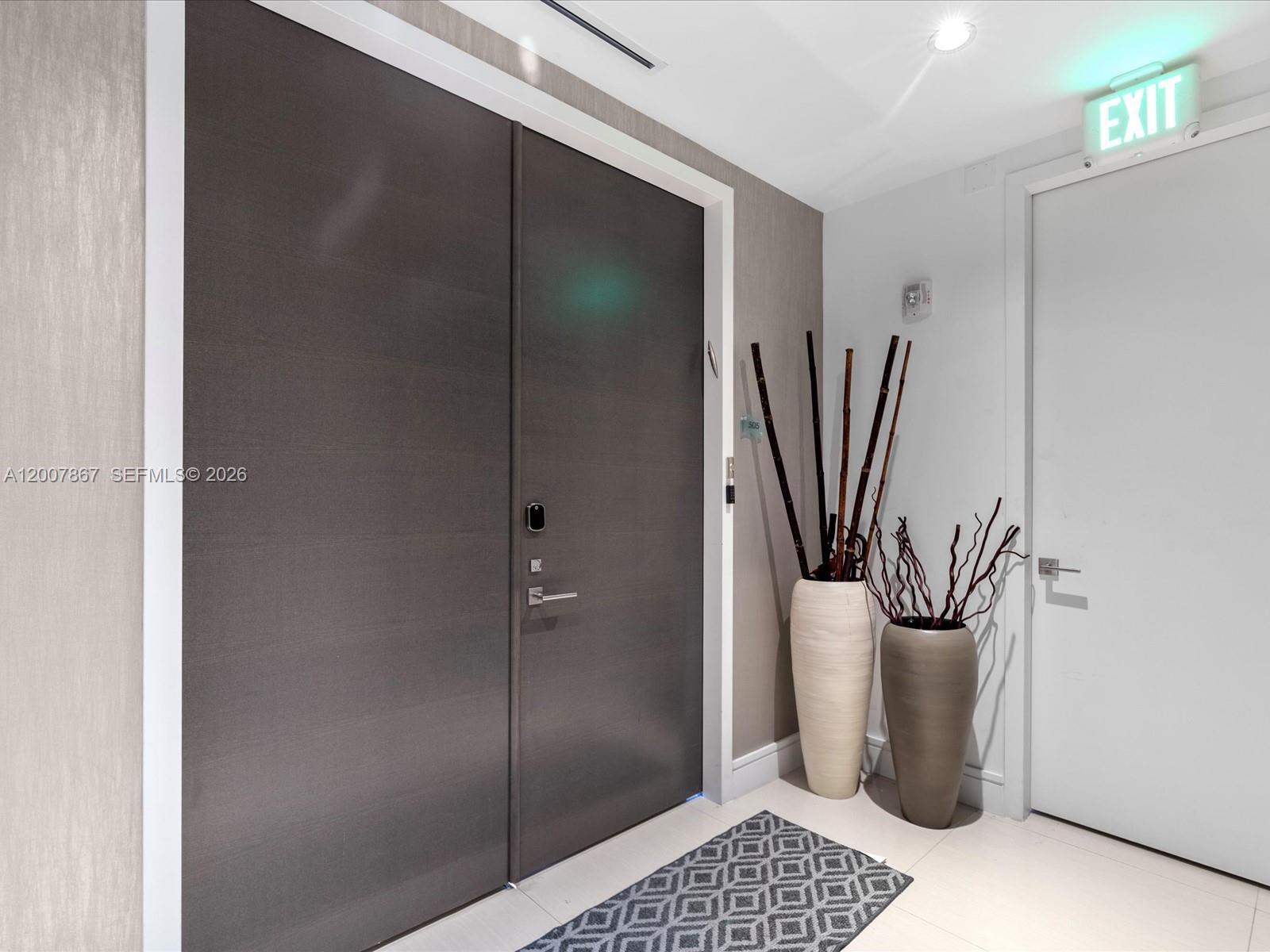 ECHO CONDO - Residential
