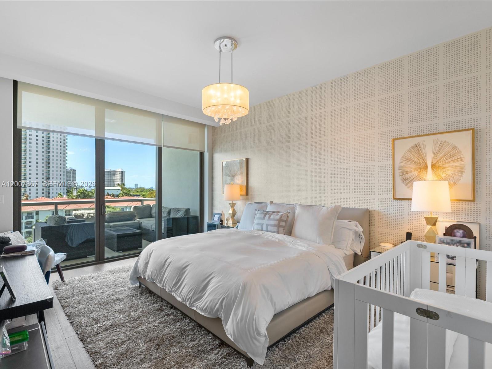 ECHO CONDO - Residential