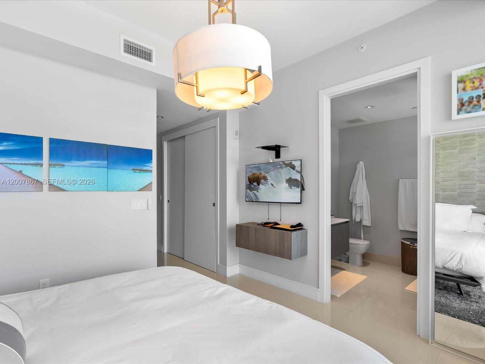 ECHO CONDO - Residential