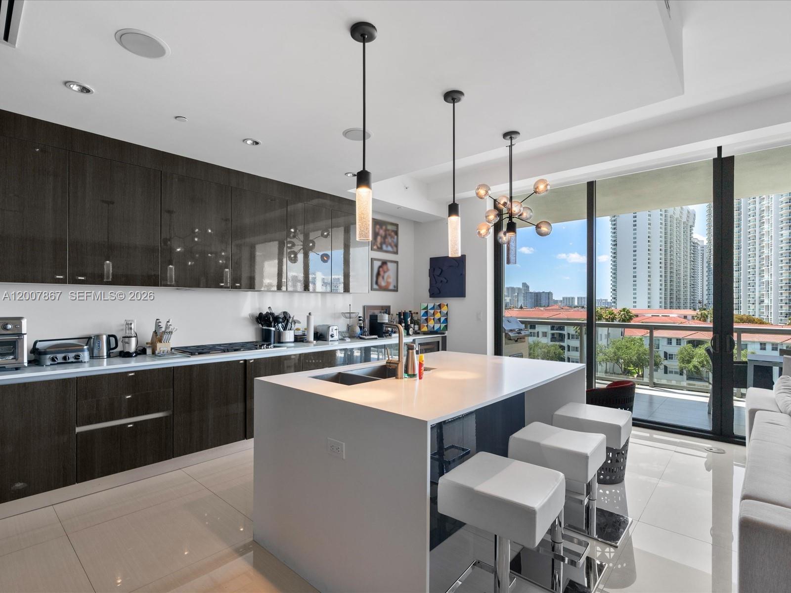 ECHO CONDO - Residential