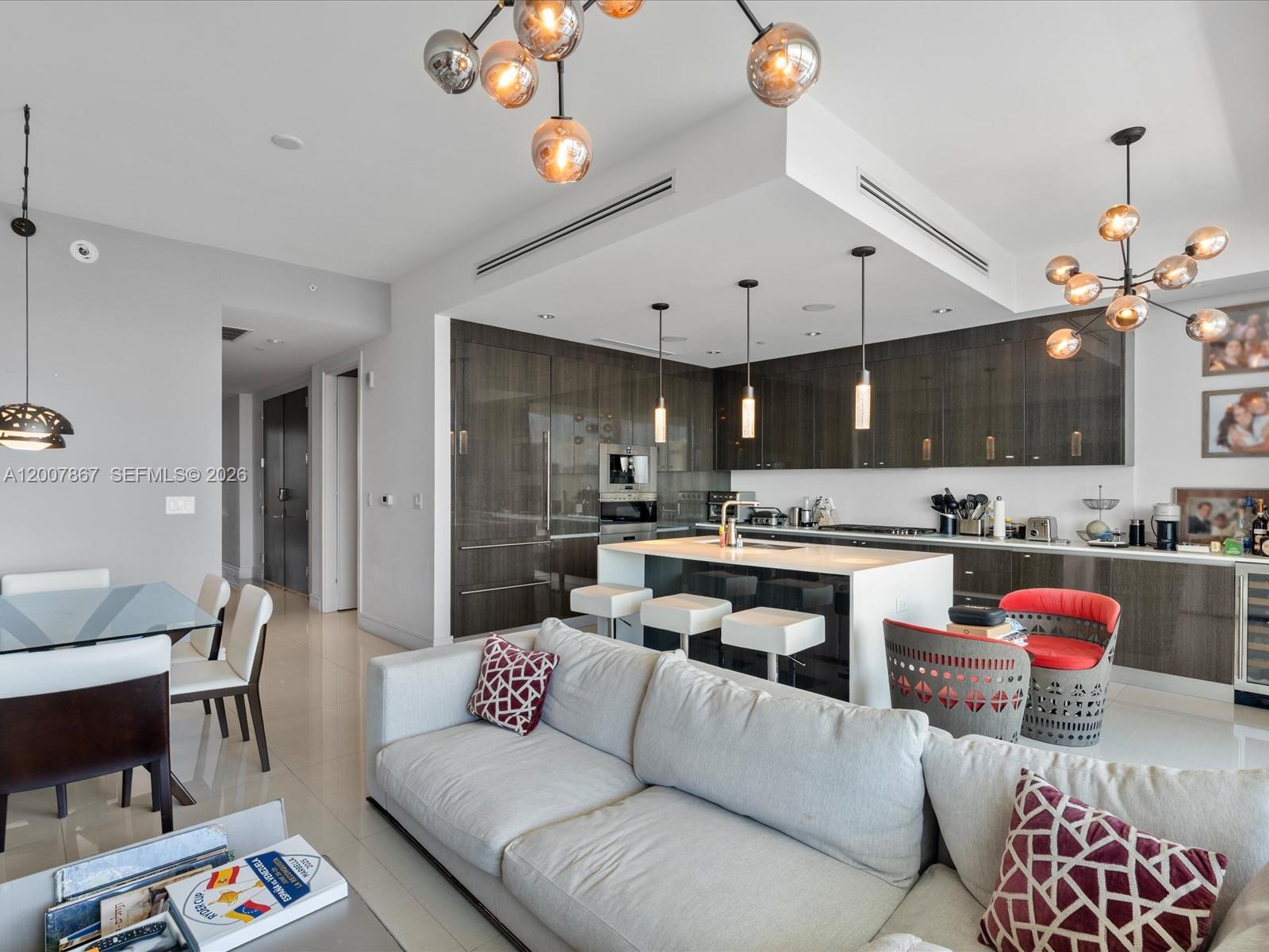 ECHO CONDO - Residential