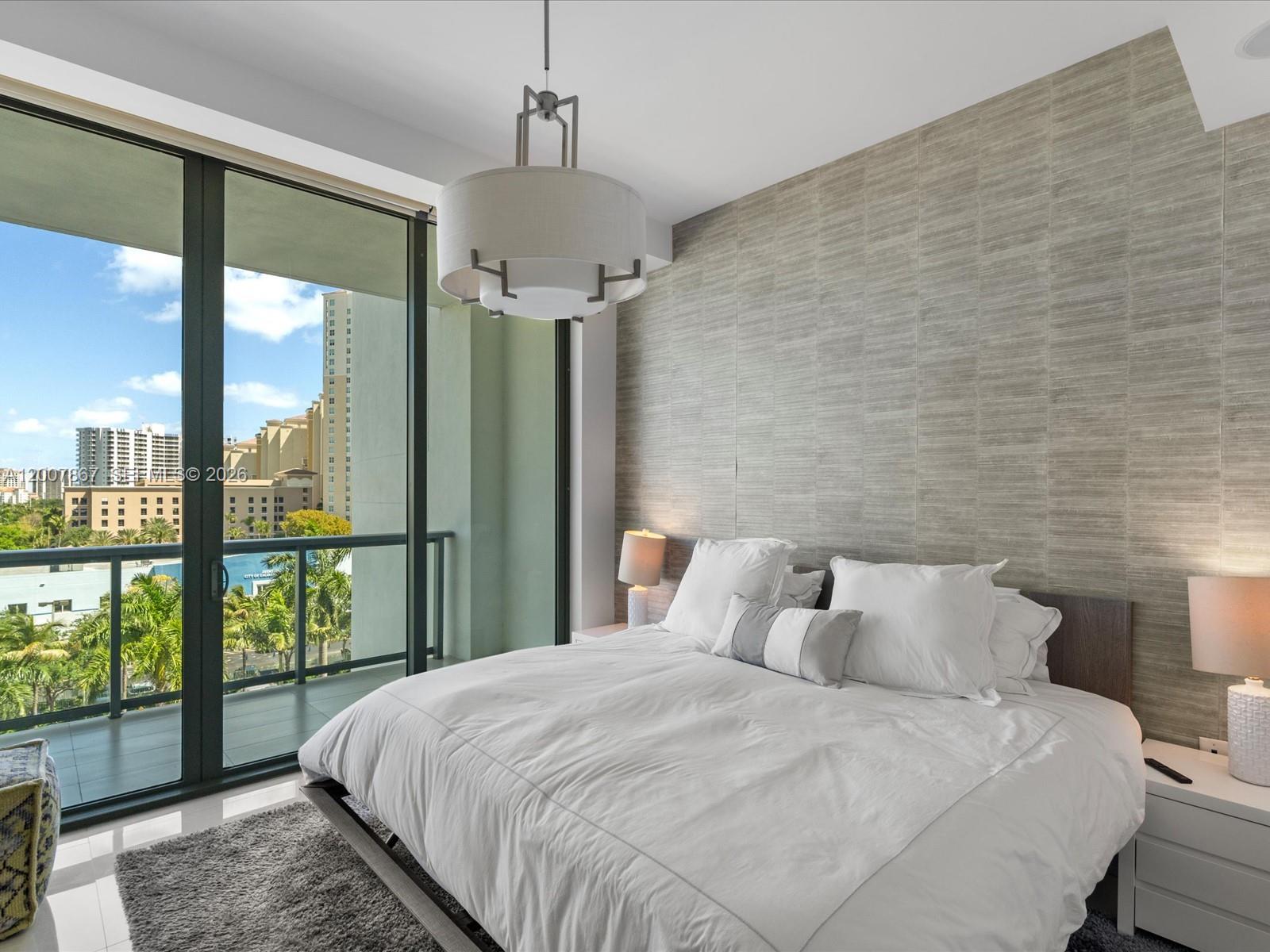 ECHO CONDO - Residential