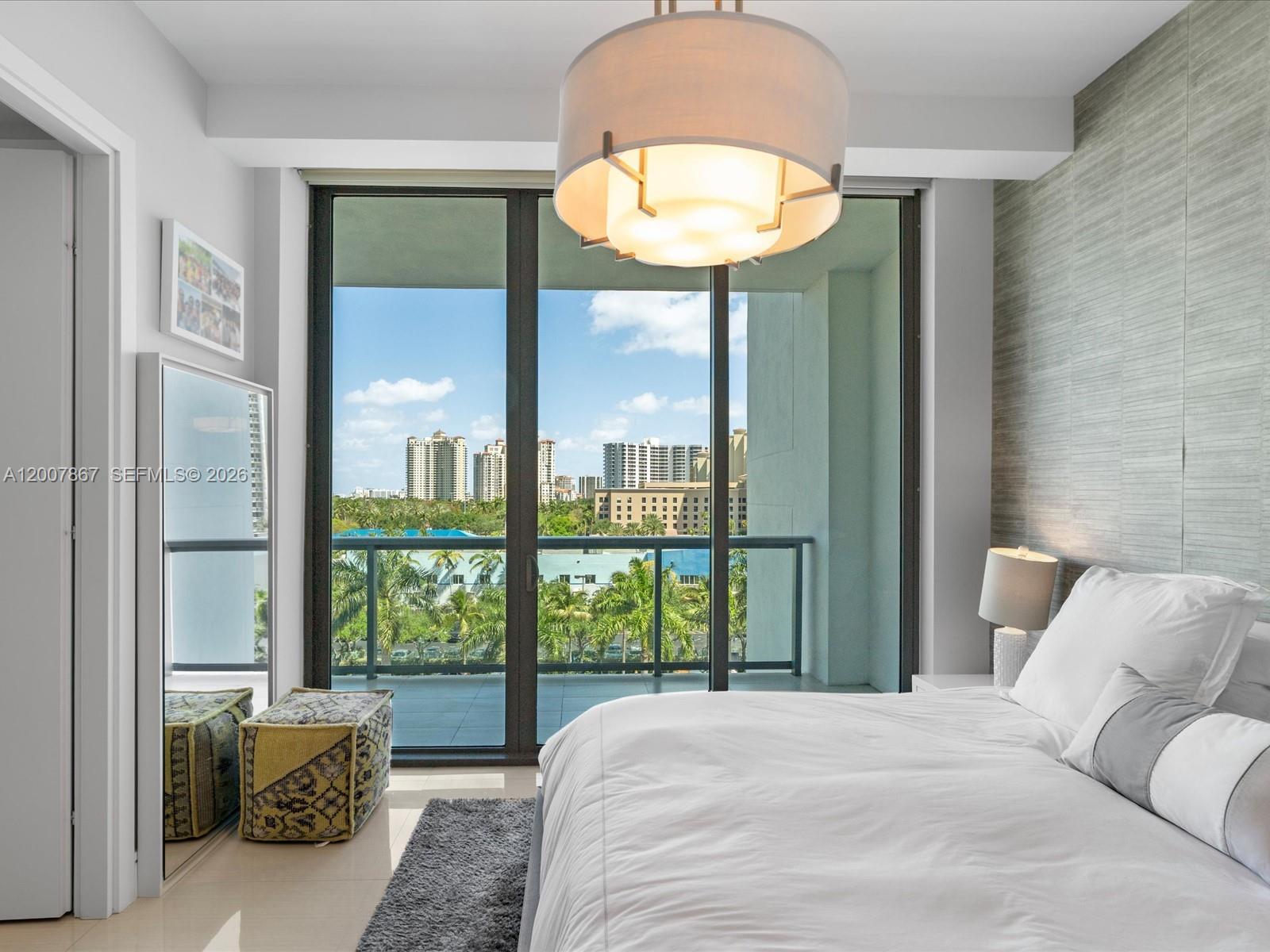 ECHO CONDO - Residential