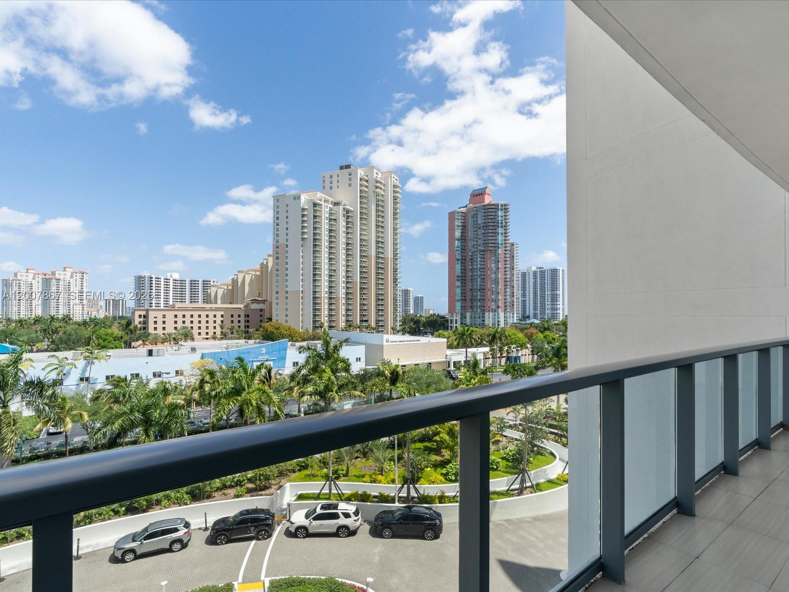 ECHO CONDO - Residential