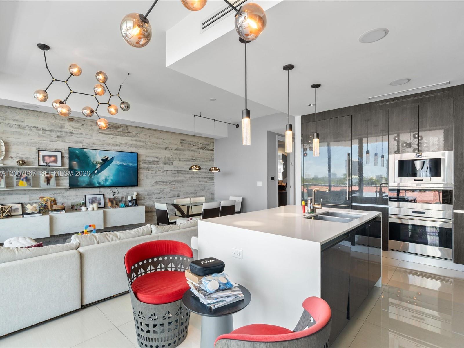 ECHO CONDO - Residential