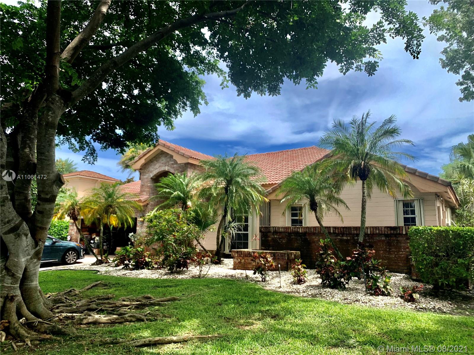 HIDDEN HAMMOCKS ESTATES - Residential