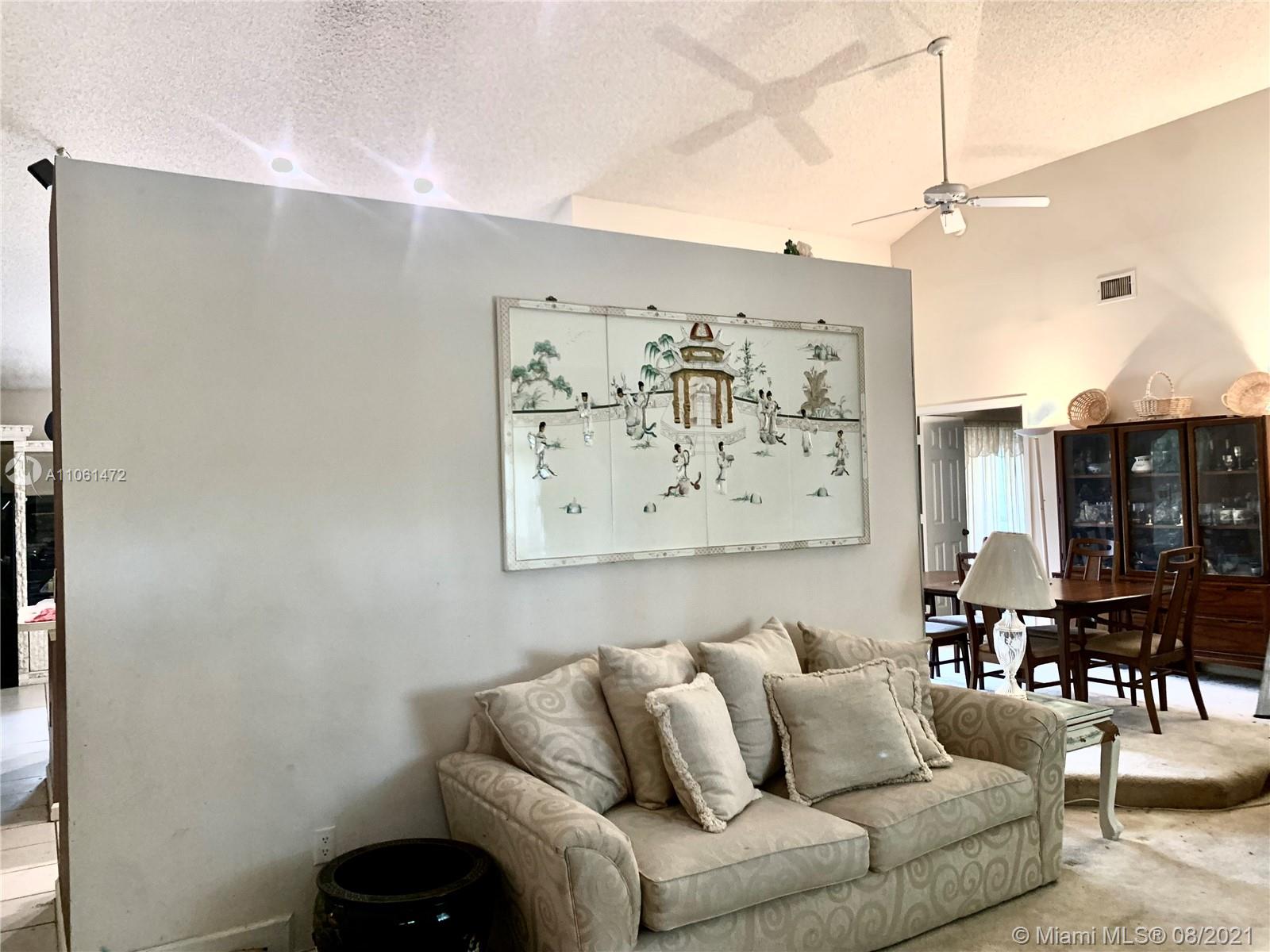 HIDDEN HAMMOCKS ESTATES - Residential