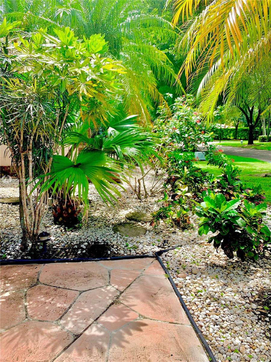 HIDDEN HAMMOCKS ESTATES - Residential